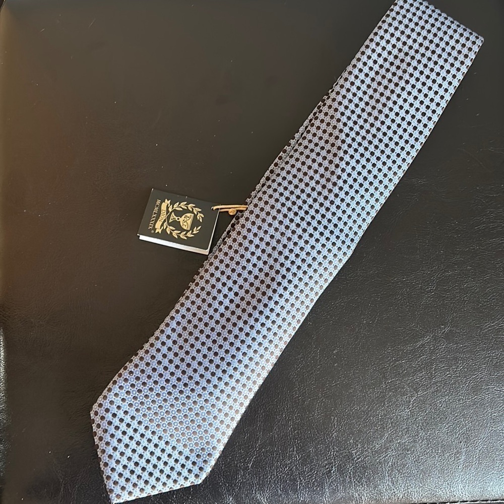 Dion 100% Silk Polka Dot Tie